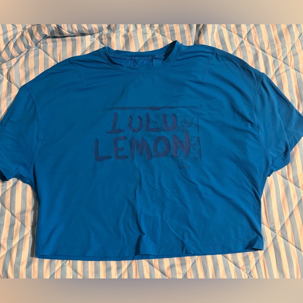Lululemon Abrasion-Resistant Training T-Shirt Ed Curtis Poolside size 4